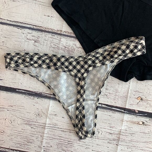 Pink By Victoria’s Secret Panties - Picture 4 of 5